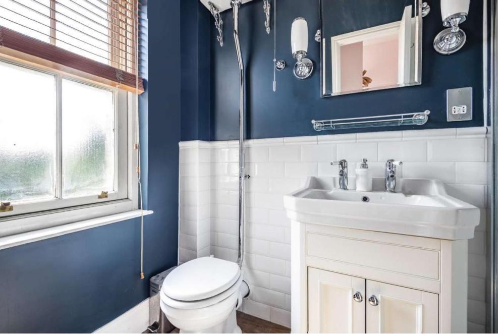 Pinewood Cottage Watford  Zewnętrze zdjęcie